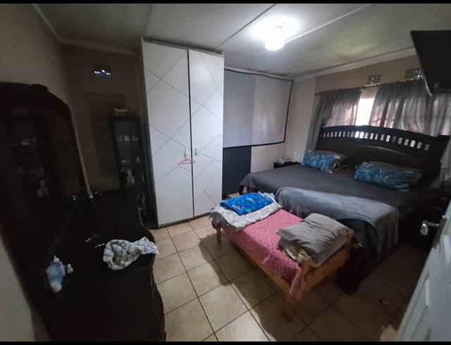 3 BEDROOM FREESTANDING FOR SALE IN VANDERBIJLPARK SE 1